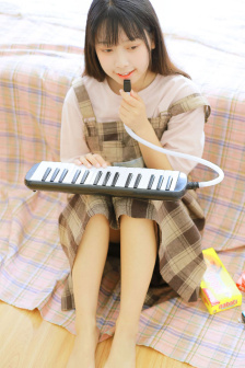 母によく似ている中に是什么意思